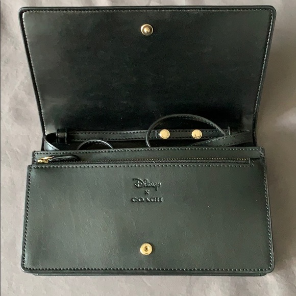 BNWT COACH x DISNEY “SNOW WHITE” CROSS BODY BAG - Picture 3 of 8